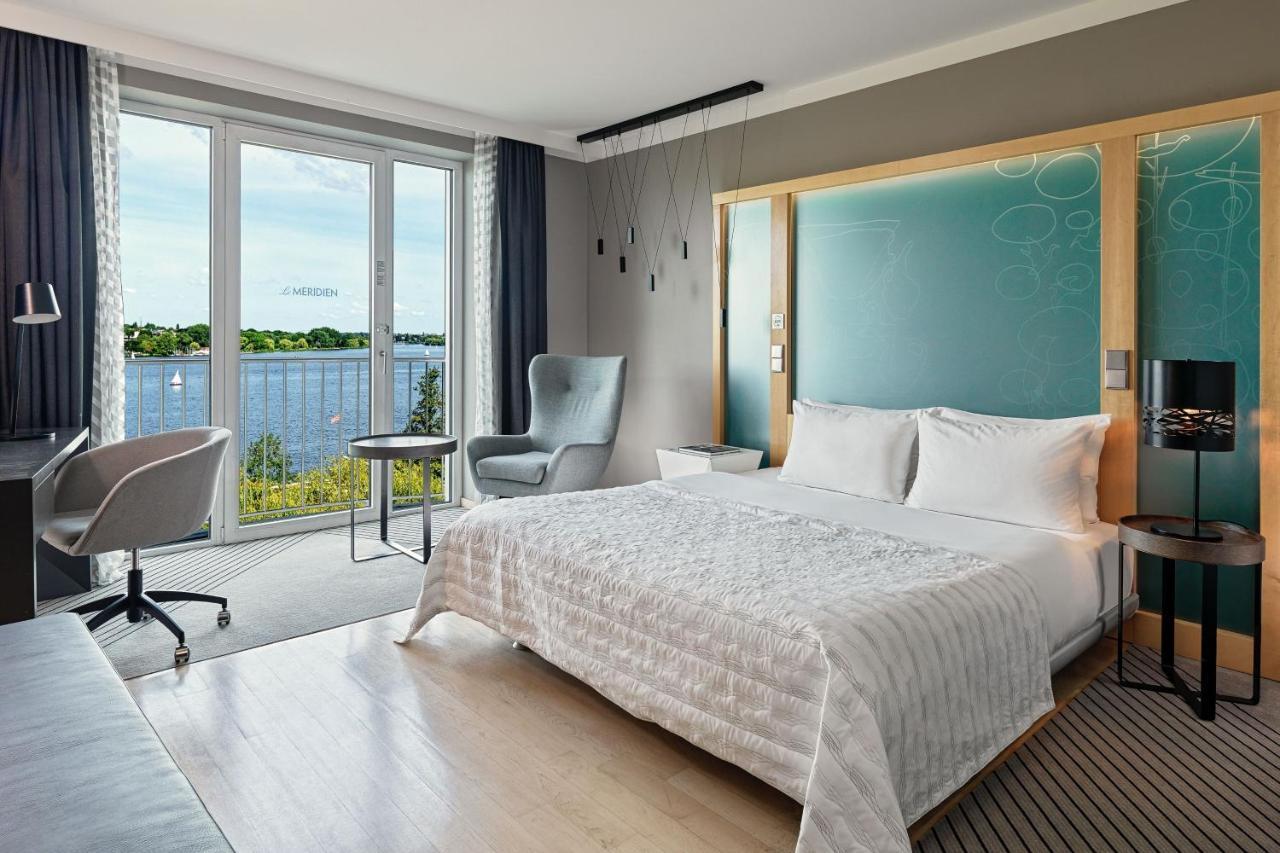 Le Meridien Гамбург Екстер'єр фото Deluxe room