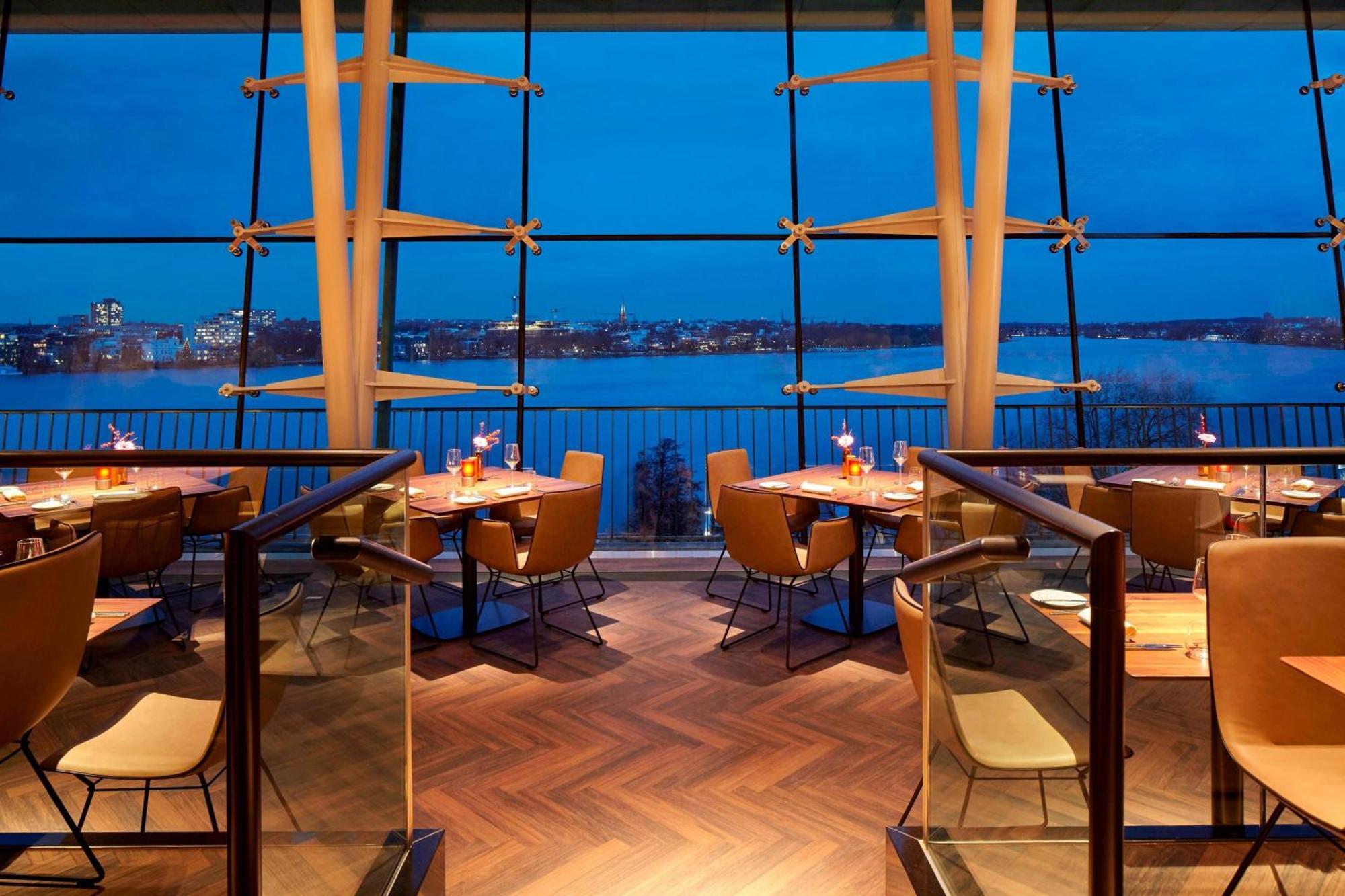 Le Meridien Гамбург Екстер'єр фото Restaurant